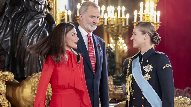 Los Reyes y la Princesa Leonor en la recepción de la Fiesta Nacional