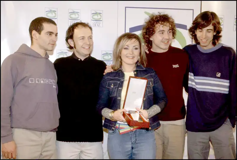 'La oreja de Van Gogh' en los Premios Cadena Dial 20001