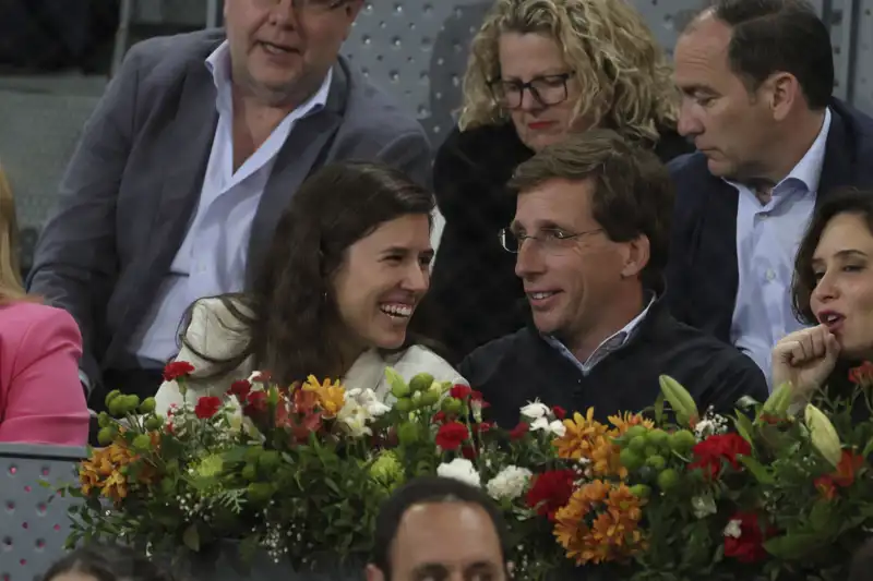 Teresa Urquijo y José Luis Martínez-Almeida en el tenis