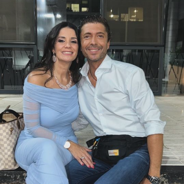 Ana Herminia y Ángel Cristo Jr. posan sonrientes