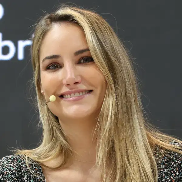 Alba Carrillo durante una presentación.