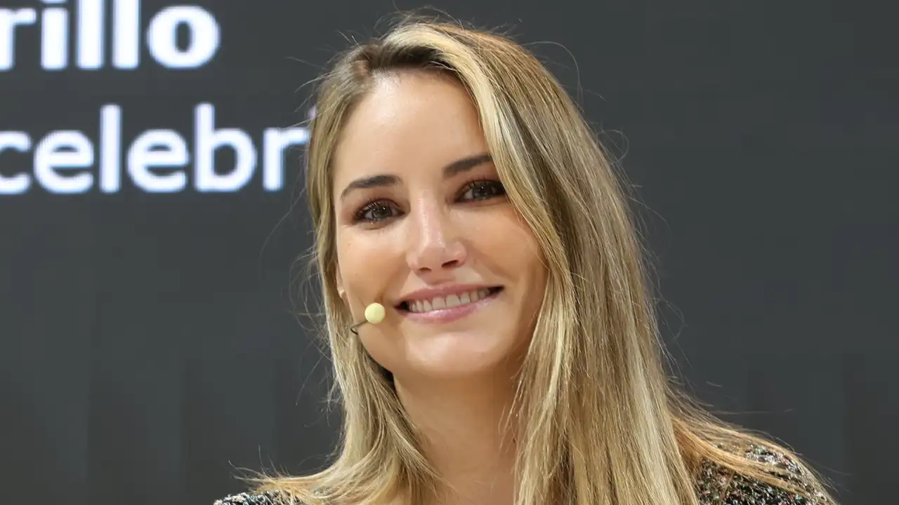 Alba Carrillo durante una presentación.