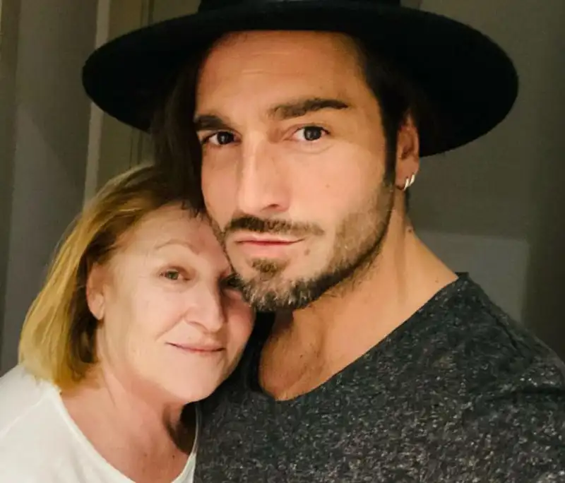 David Bustamante y su madre, Ada Hoyos