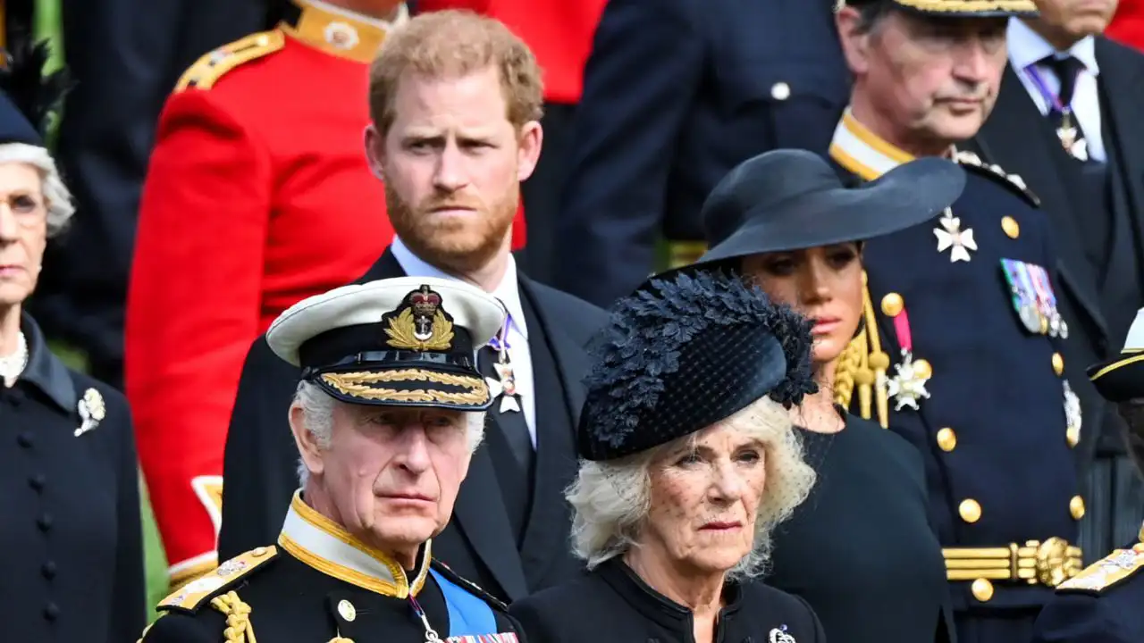 La prensa alemana destapa la postura inamovible de la reina Camilla sobre el regreso de Harry 