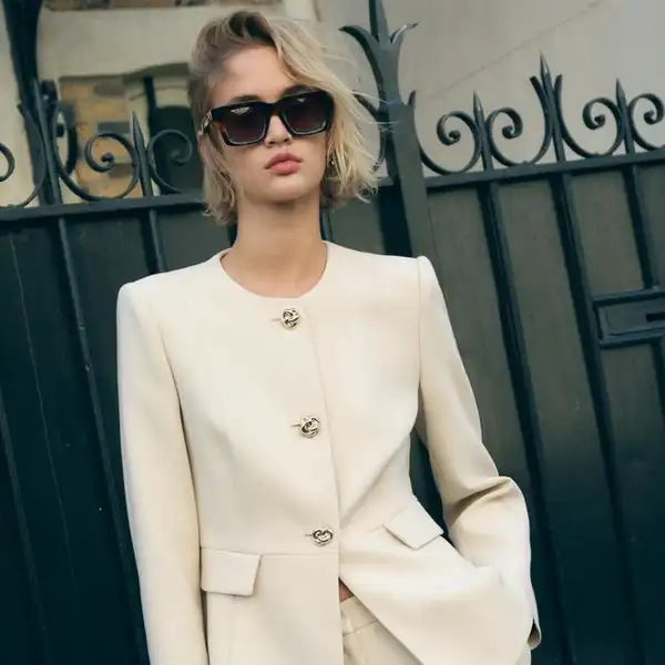 5 blazers de Zara con botones bonitos y súper elegantes con las que sorprenderás este invierno 