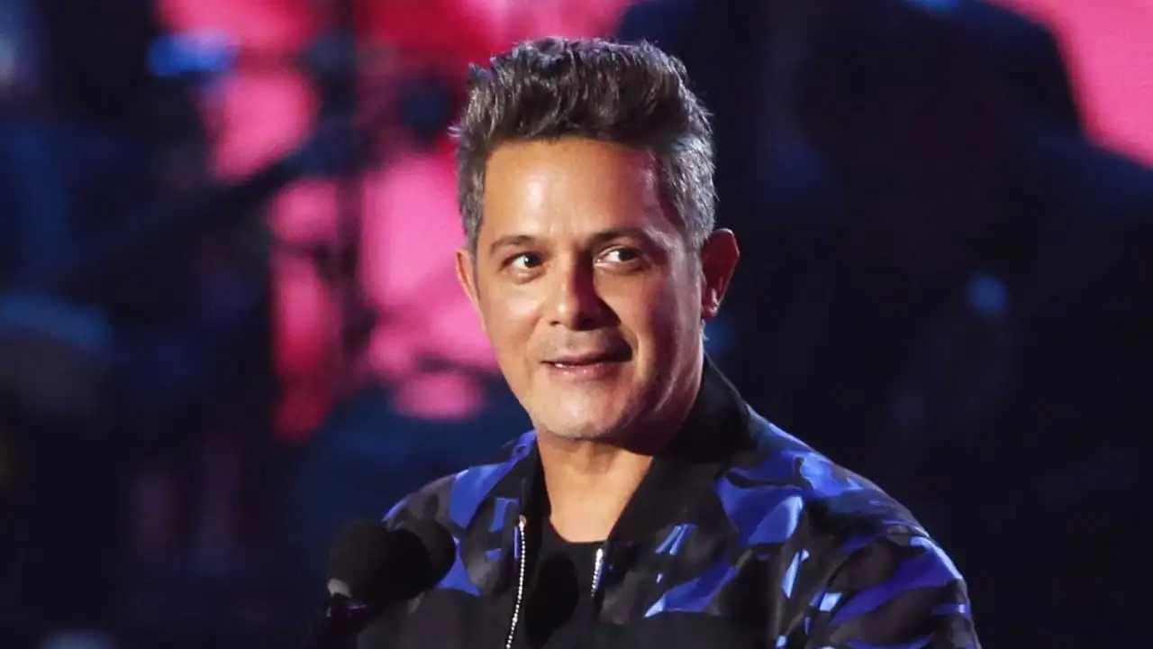 El presentador Antonio Santana destapa su verdadera relación con la nueva novia de Alejandro Sanz, Candela Márquez