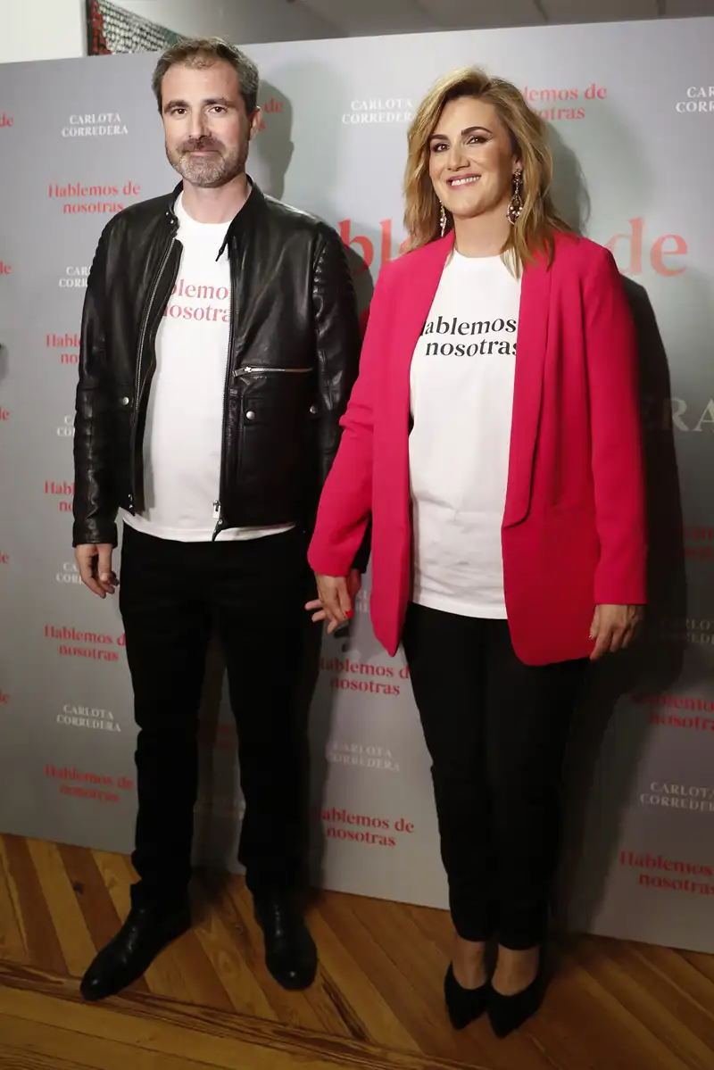 Carlota Corredera y Carlos de la Maza en un photocall