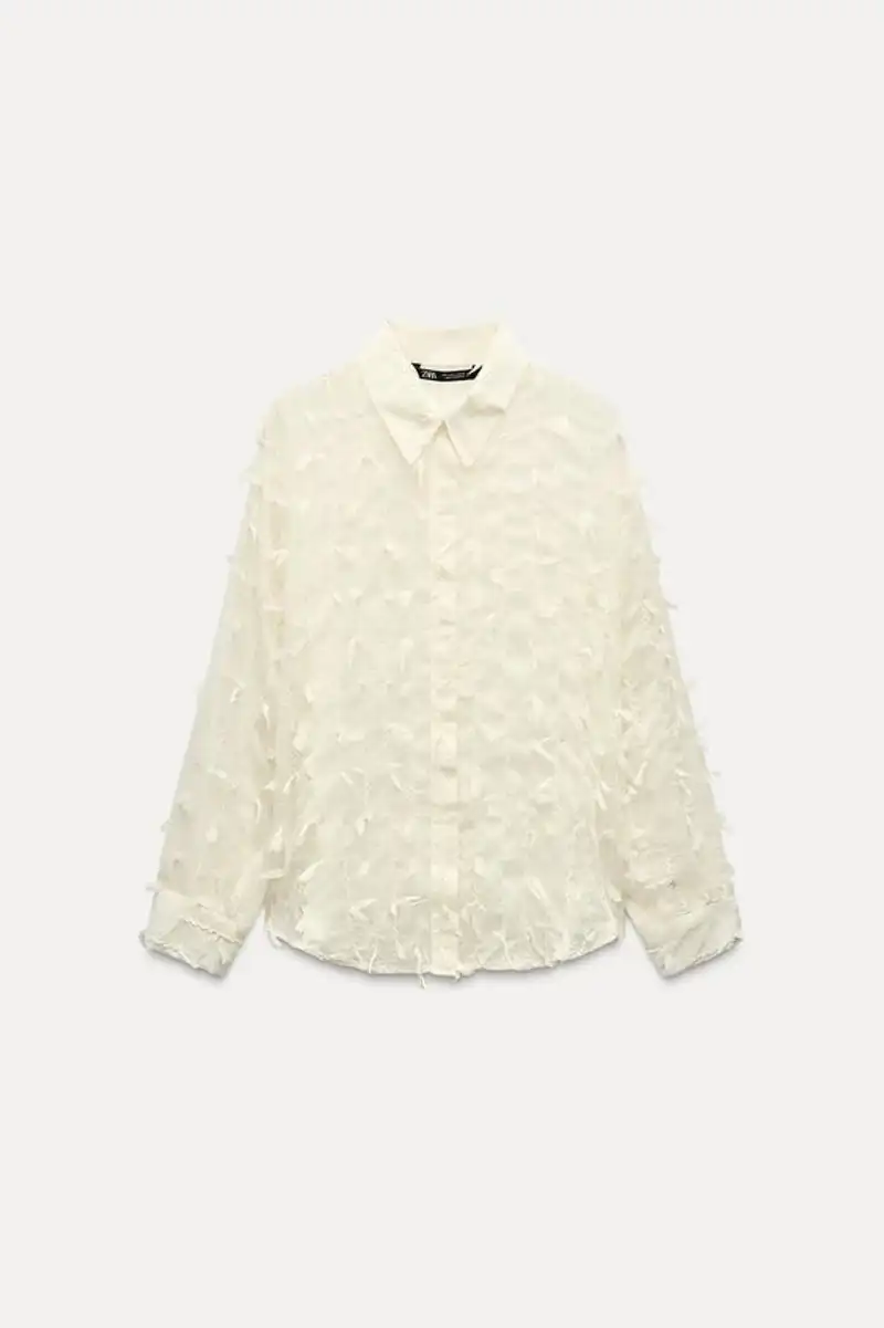 Camisa semitransparente flecos de Zara 25,95 euros