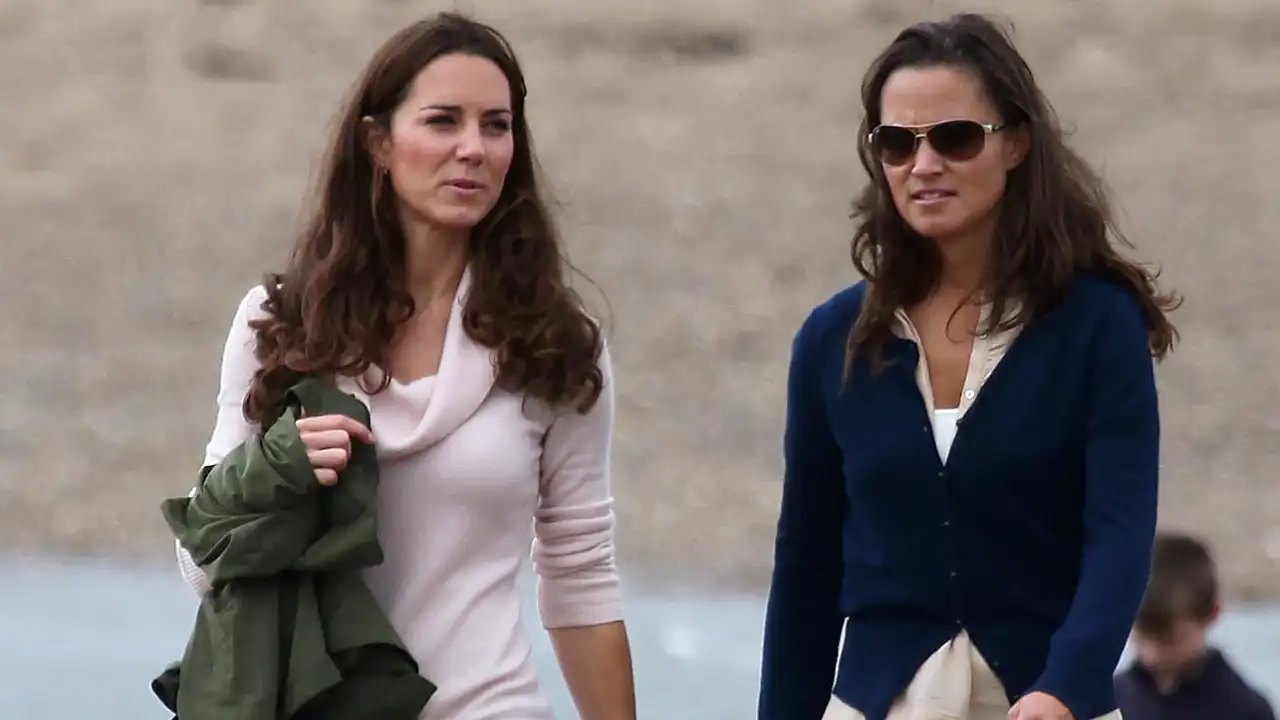 Kate Middleton y su hermana, Pippa, en una foto de archivo.