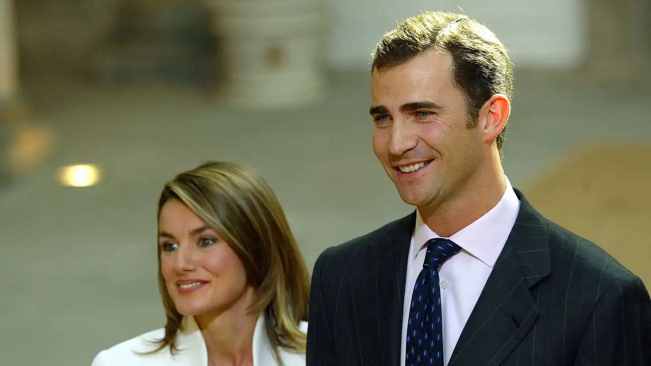 La pedida de mano de los Reyes Felipe y Letizia en 2003