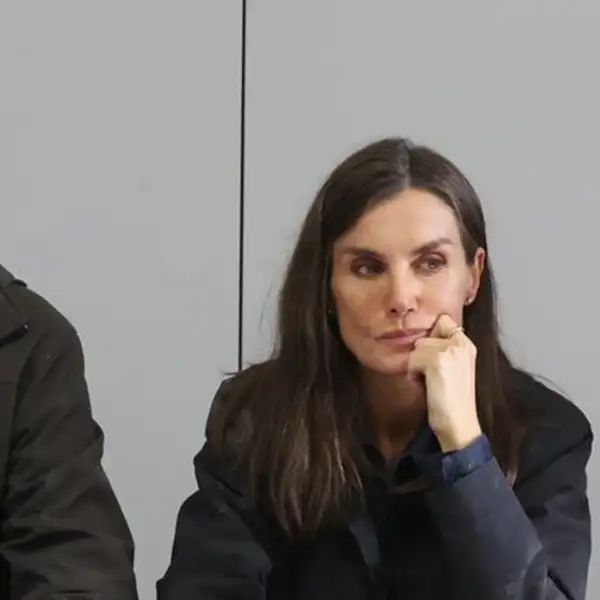 Los Reyes Felipe y Letizia en una reunión