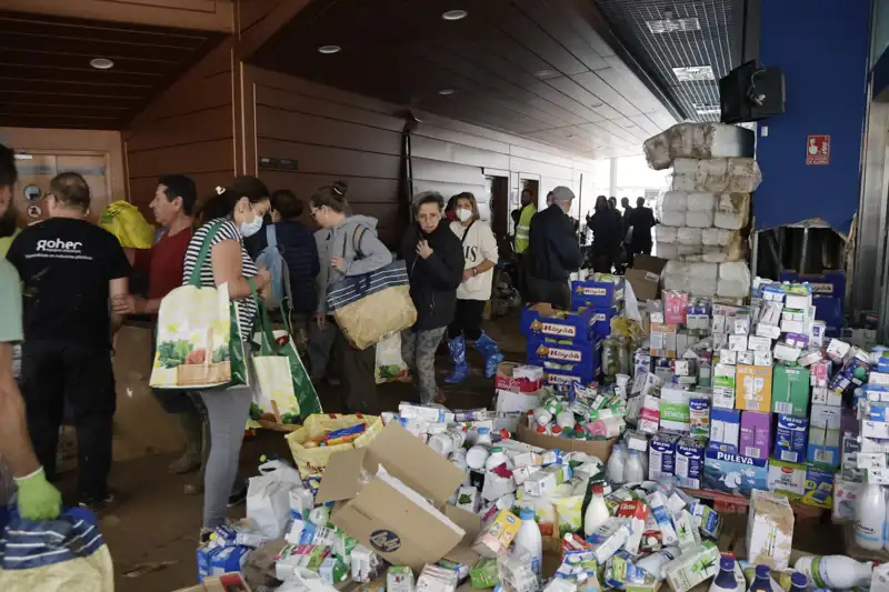 Miles de personas se han solidarizado con el pueblo valenciano tras la tragedia de la DANA.