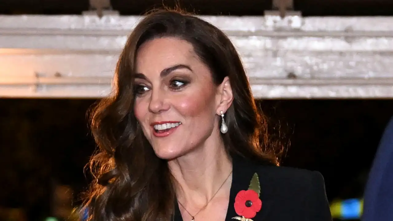 Kate Middleton reaparece, radiante y sonriente, en un acto oficial tras finalizar su tratamiento contra el cáncer