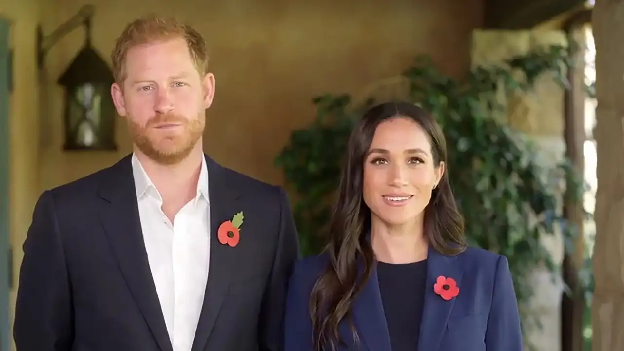 Los Duques de Sussex en un frame del vídeo en cuestión