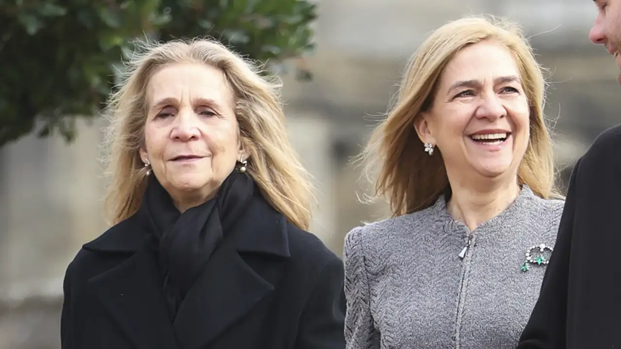 Elena y Cristina, con su hijo Juan, en Windsor