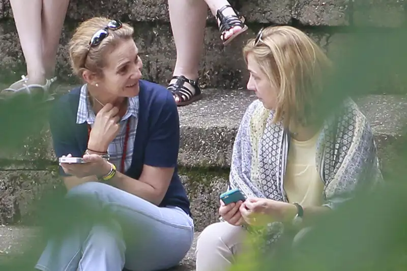 Elena y Cristina, hermanas muy unidas y cómplices