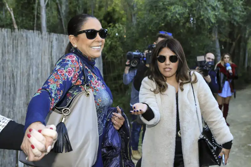 Isabel Pantoja junto a su hija, Isa