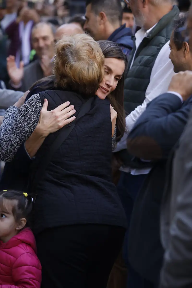 La Reina Letizia durante su visita a Chiva