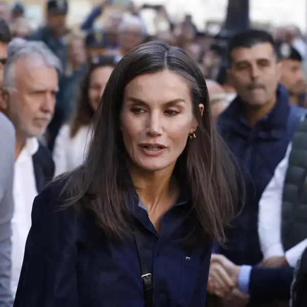 La Reina Letizia en Chiva: su actitud, a examen