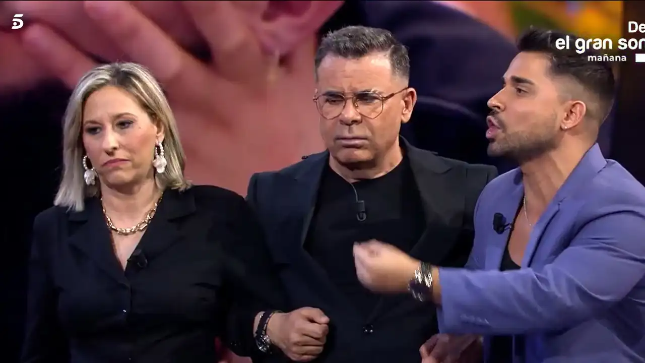 El presentador de 'Gran Hermano' toma medidas ante el tenso momento protagonizado por las madres de dos concursantes