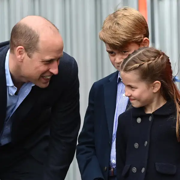 El príncipe Guillermo con sus hijos 