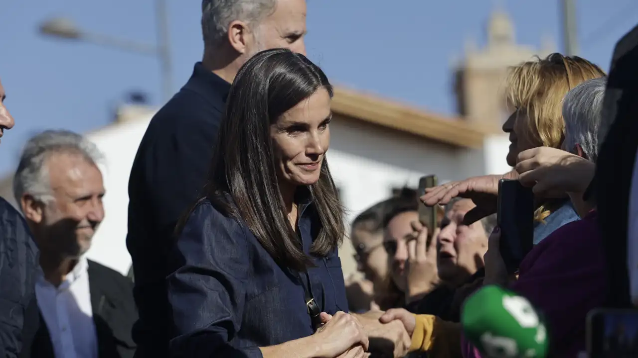 La prensa italiana valora (con nota) la popularidad de los Reyes Felipe y Letizia tras la DANA 