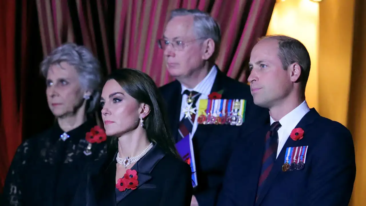 El duque de Gloucester junto a los Príncipes de Gales y su mujer