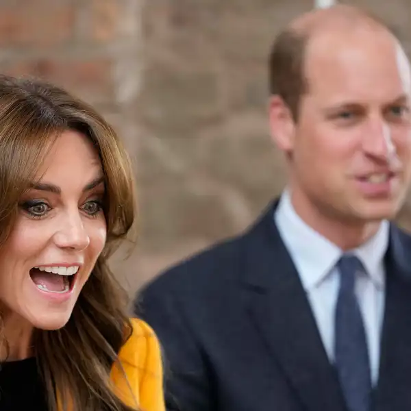 Kate Middleton y el Príncipe Guillermo sorprendidos