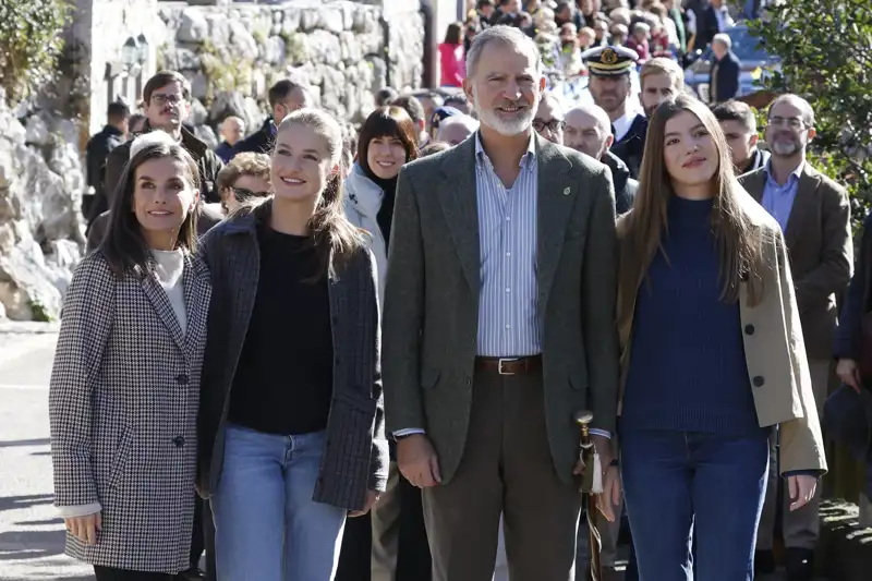 La Familia Real visitando el Pueblo Ejemplar 2024 el pasado mes de octubre.