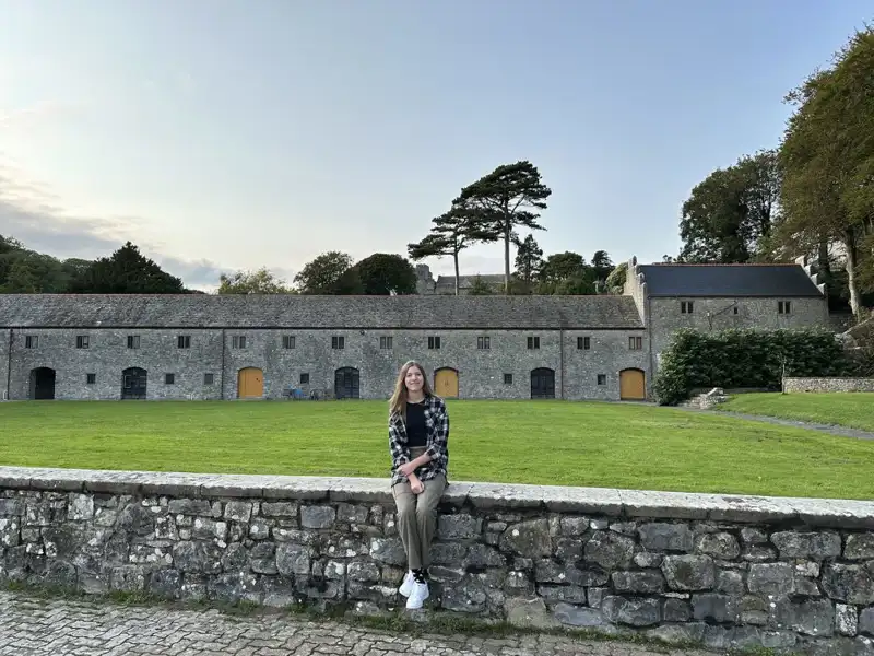 La Infanta Sofía, recibida en el UWC Atlantic College con una cacerolada