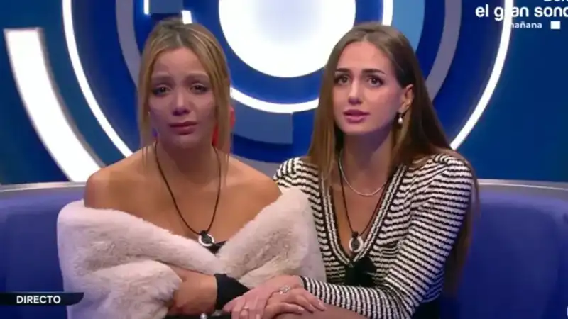 Maica y Daniela en el confesionario de Gran Hermano. 