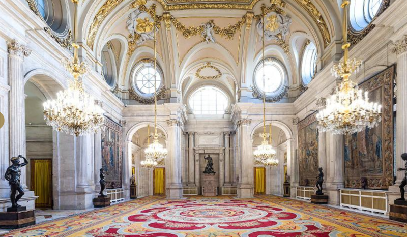 Salón de columnas del Palacio Real