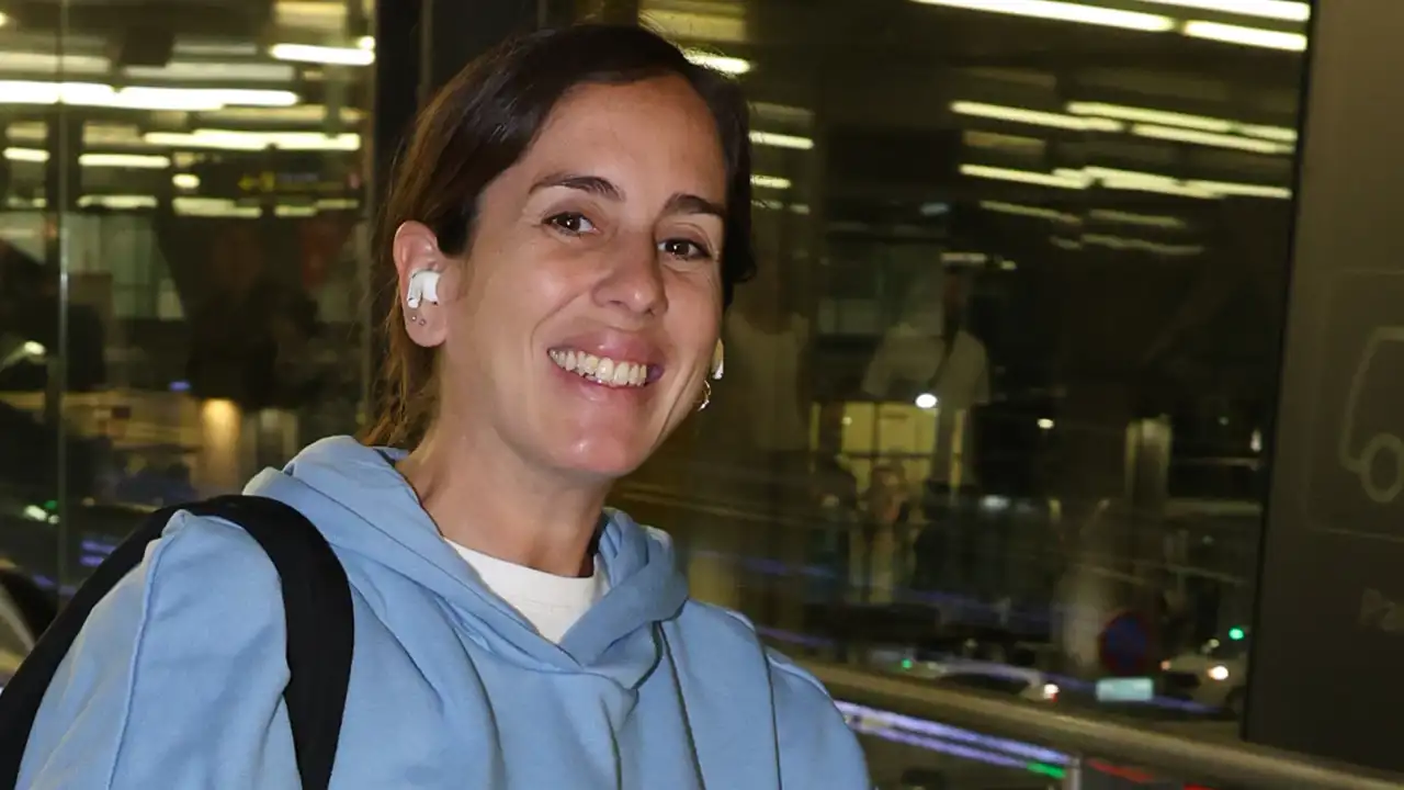 Anabel Pantoja en el aeropuerto