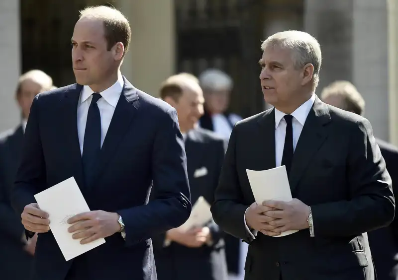 El príncipe Guillermo y el príncipe Andrés en una foto de archivo