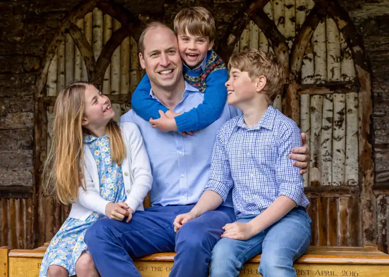 El príncipe Guillermo junto a sus tres hijos, George, Charlotte y Louis