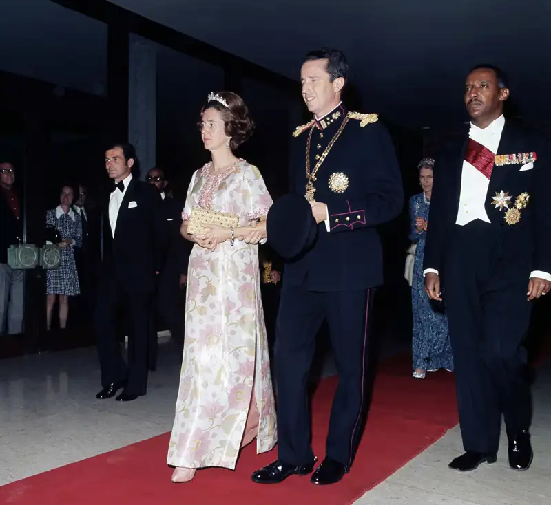 Fabiola y Balduino de Bélgica juntos en un acto en 1980