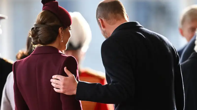 El gesto del príncipe Guillermo con Kate Middleton. 