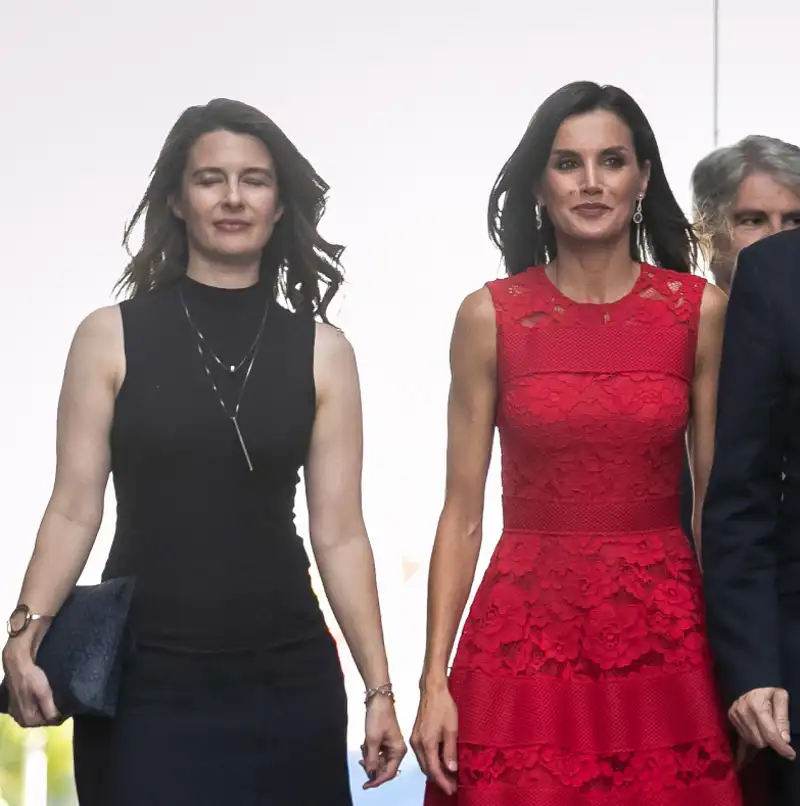 La reina Letizia junto a María Ocaña