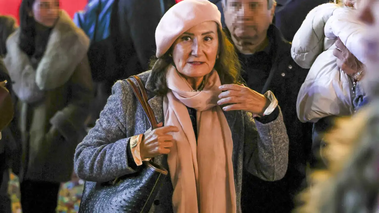 El plan navideño de Paloma Rocasolano, madre de la Reina Letizia: en Madrid y con una de sus nietas