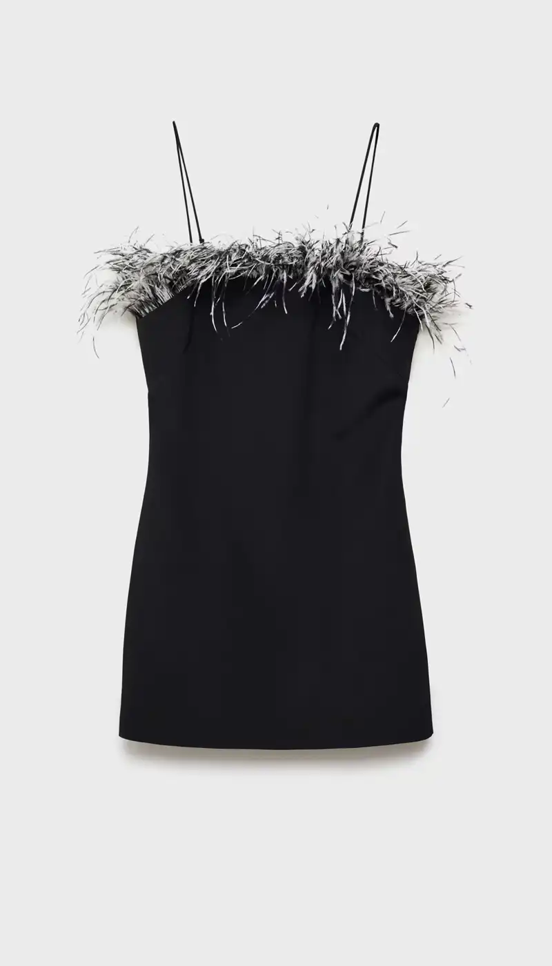 Vestidos de plumas palabra de honor de Mango 89,99 euros