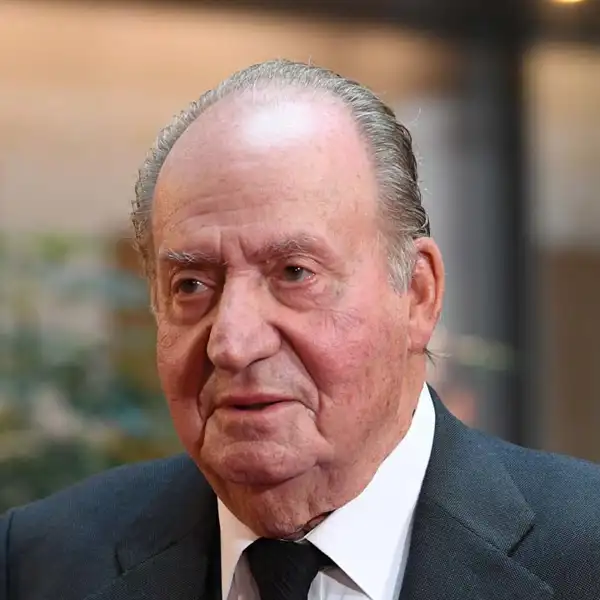 El Rey Juan Carlos está escribiendo sus memorias