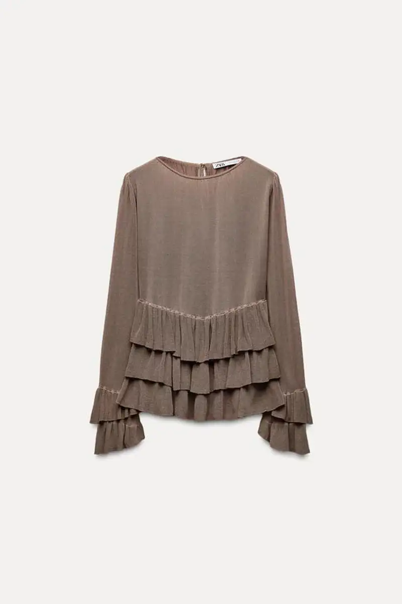 Jersey punto fino volantes de Zara 35,95 euros