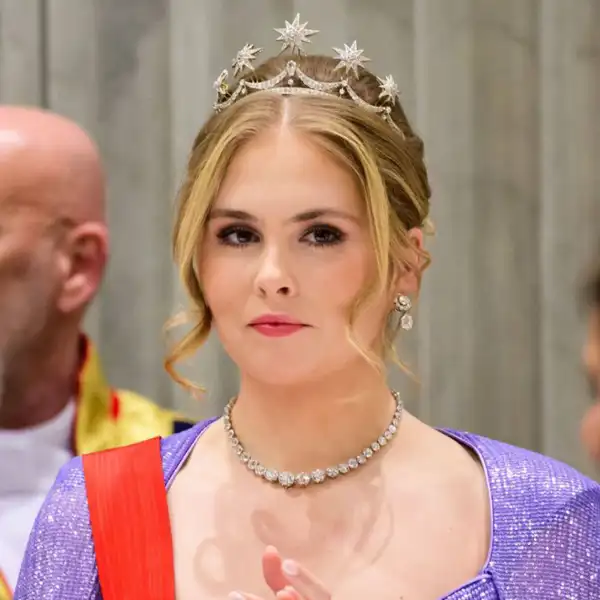 Amalia de holanda en su última cena de gala. 