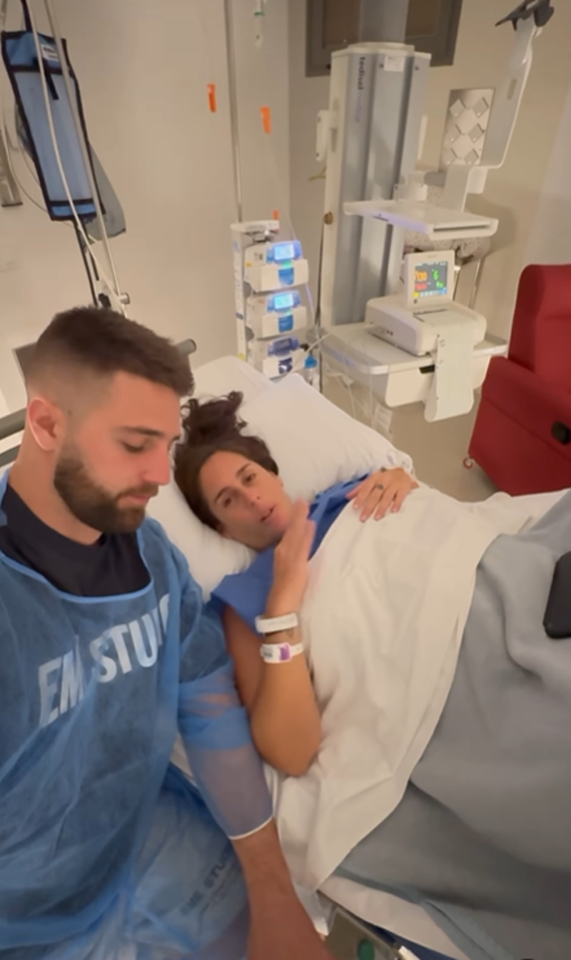 Anabel Pantoja y David Rodríguez en el hospital