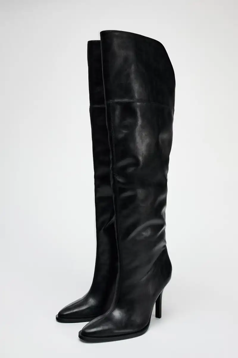 Bota tacón caña XL de Zara 69,95 euros