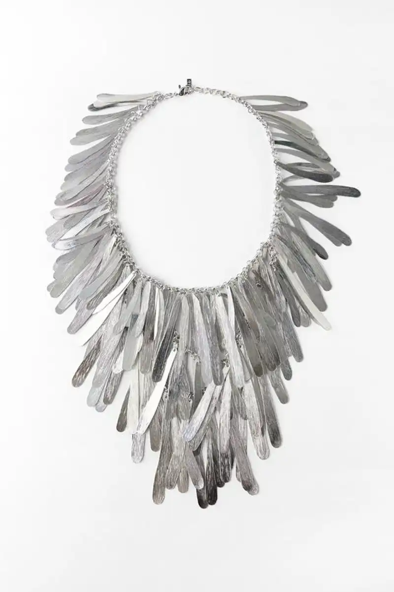 Collar multiplacas de Zara 22,95 euros