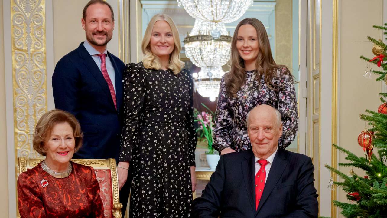 La Familia Real de Noruega posa para felicitar la Navidad