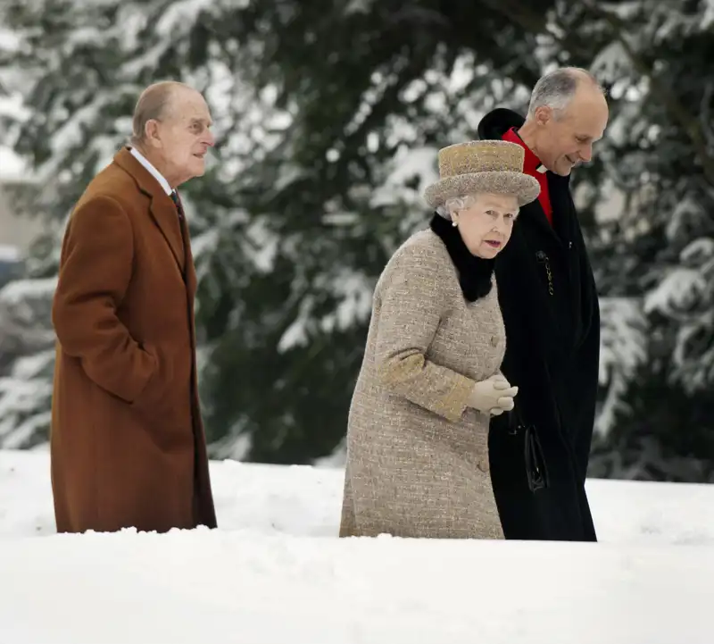 Isabel II y Felipe de Edimburgo durante la navidad de 2012 en Sandringham.