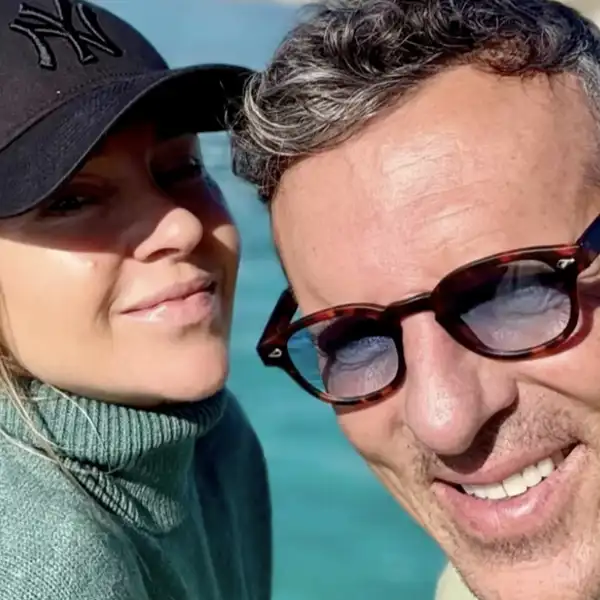 Abrimos el álbum de fotos de las idílicas vacaciones de Navidad de Joaquín Prat y su novia en Ibiza