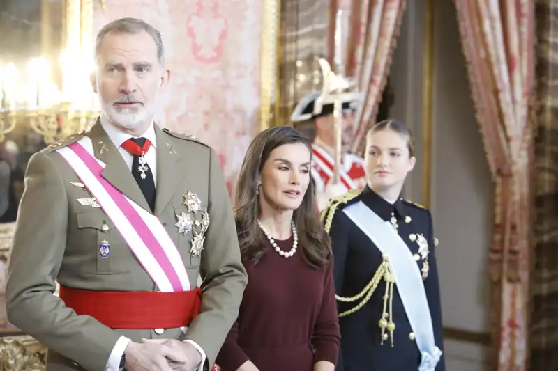 Los Reyes Felipe y Letizia junto a la Princesa Leonor en la Pascua Militar 2025